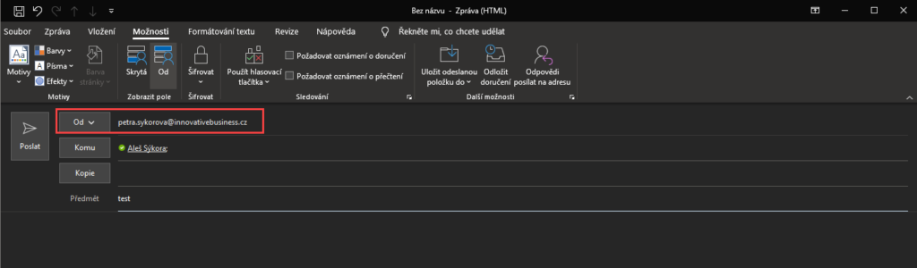 Změna odesílatele v Outlooku